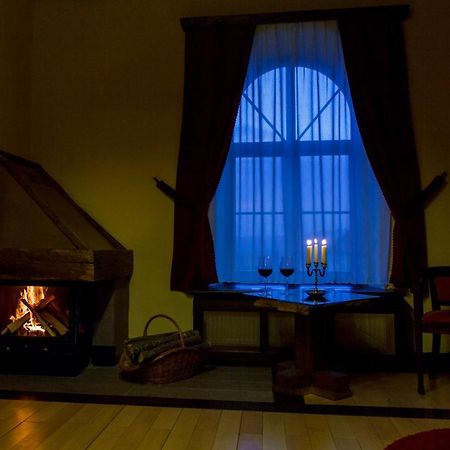 Castle Hotel Daniel Baraolt ภายนอก รูปภาพ