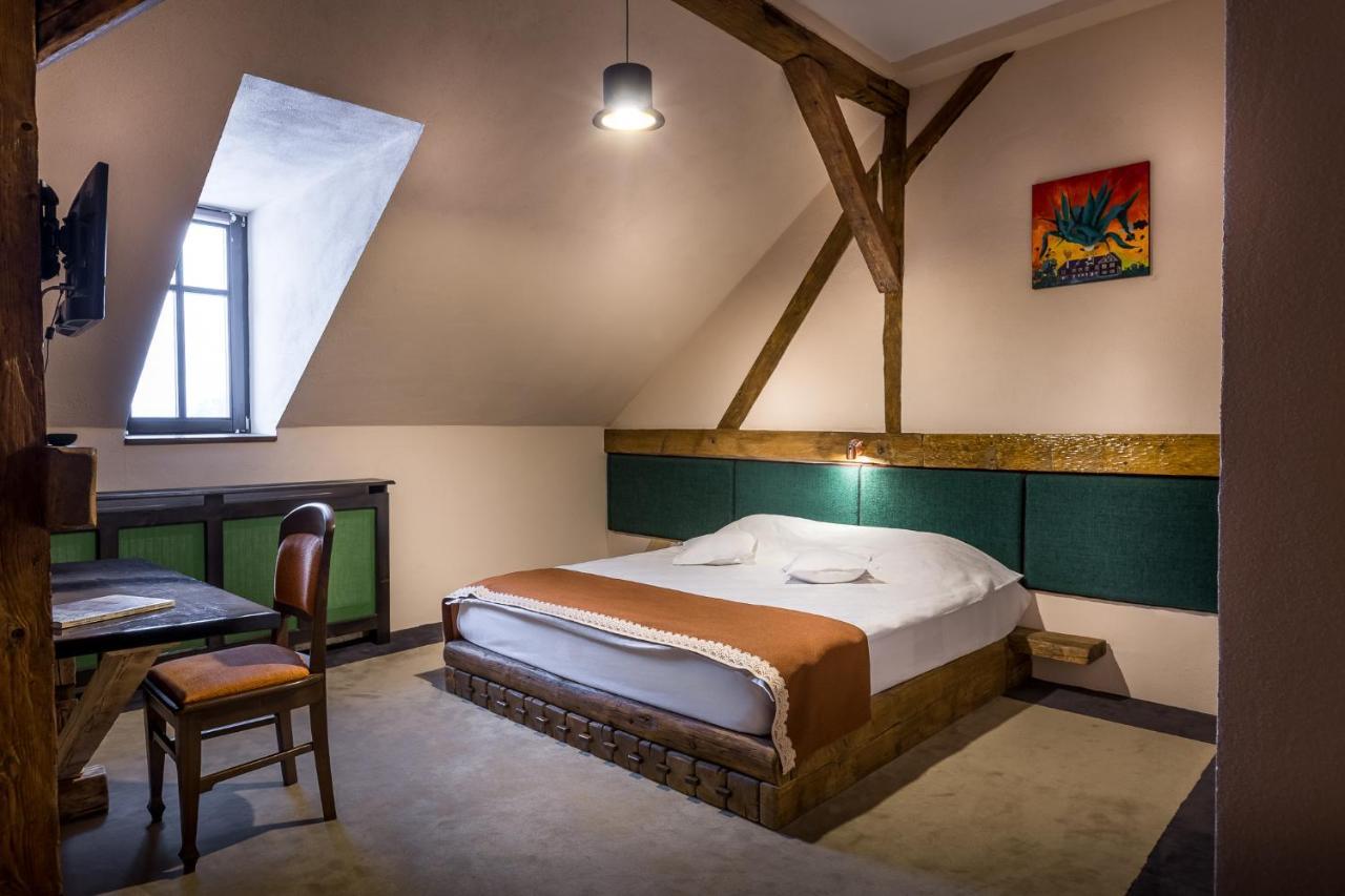 Castle Hotel Daniel Baraolt ภายนอก รูปภาพ